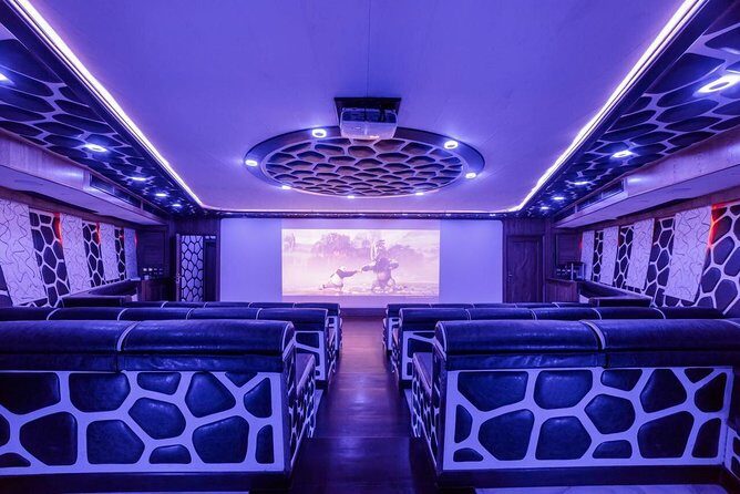 Lotus Cruise Dubai Breathtaking 3-Hour Dinner Cruise at Marina - Key Points