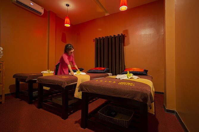Lotus Signature Massage 80 mins ( Thai & Vietnamese Traditional Massage ) - Exploring the Lotus Signature Massage Experience