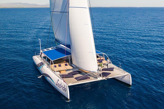Lounge Catamaran SODADE Half-Day (Adults Only) - What to Expect from the Lounge Catamaran SODADE Tour