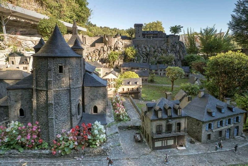 Lourdes: Attraction Pass with 2 Museums and the Little Train - How the Train Enhances Your Visit