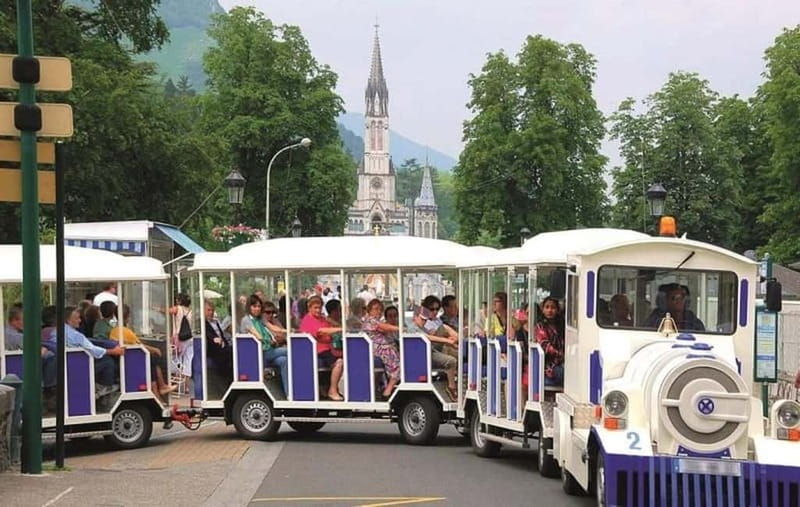 Lourdes: Attraction Pass with 2 Museums and the Little Train - Visiting Le Petit Lourdes