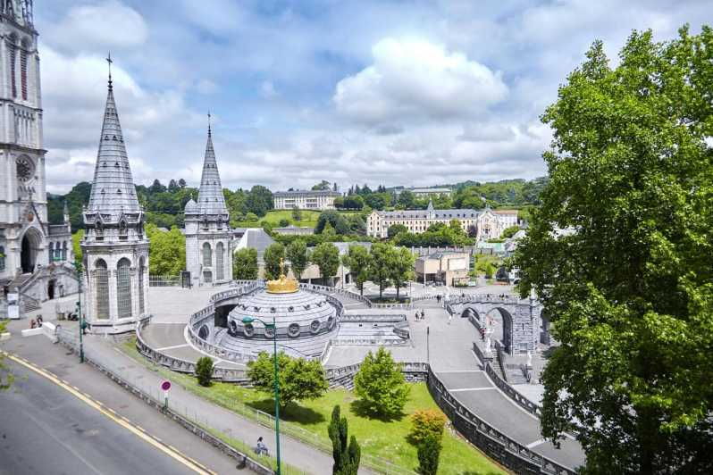 lourdes-capture-the-most-photogenic-spots-with-a-local