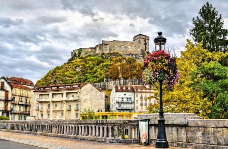 lourdes-capture-the-most-photogenic-spots-with-a-local