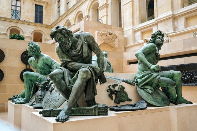 Louvre Art and Mysteries: Private Guided Experience (Lang+) - FAQs