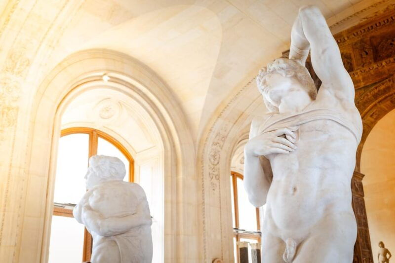 louvre-art-and-mysteries-private-guided-tour-fr-eng-esp