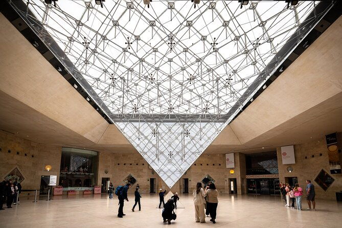 louvre-masterpieces-express-guided-tour-french-wine-tasting