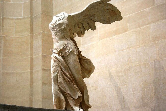 louvre-museum-and-arc-de-triumph-tickets-with-audio-guide