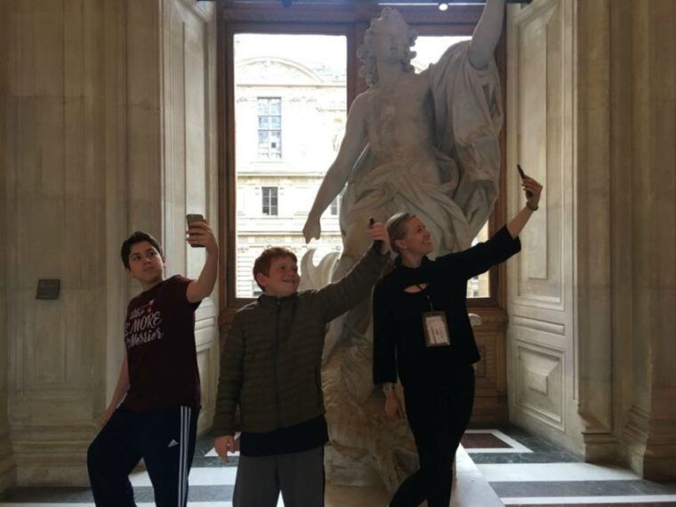 louvre-museum-child-friendly-private-tour-for-families