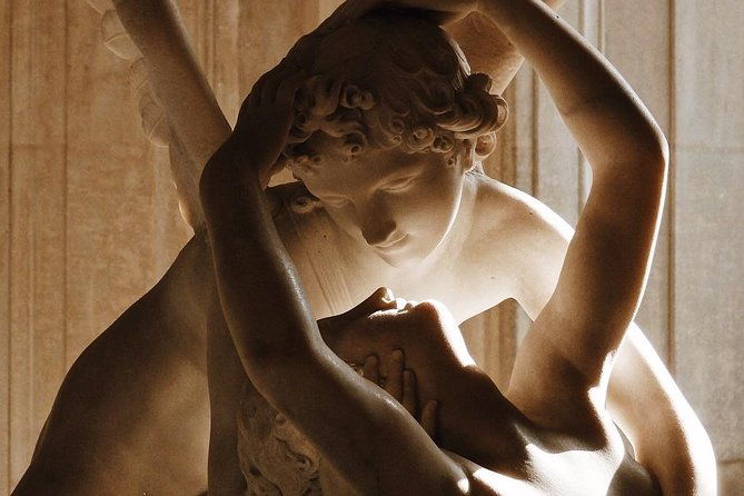 louvre-museum-exclusive-guided-tour-reserved-entry-included