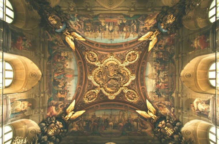 louvre-museum-guided-tour-timed-entry-included