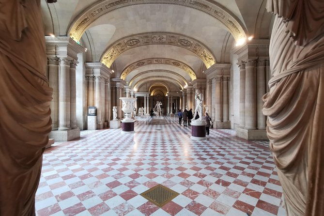 louvre-museum-guided-tour-with-skip-the-line-tickets