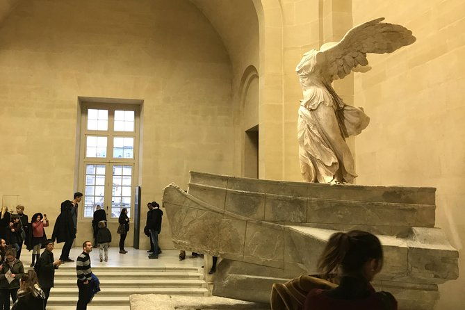 louvre-museum-masterpieces-skip-the-line-and-small-group-tour