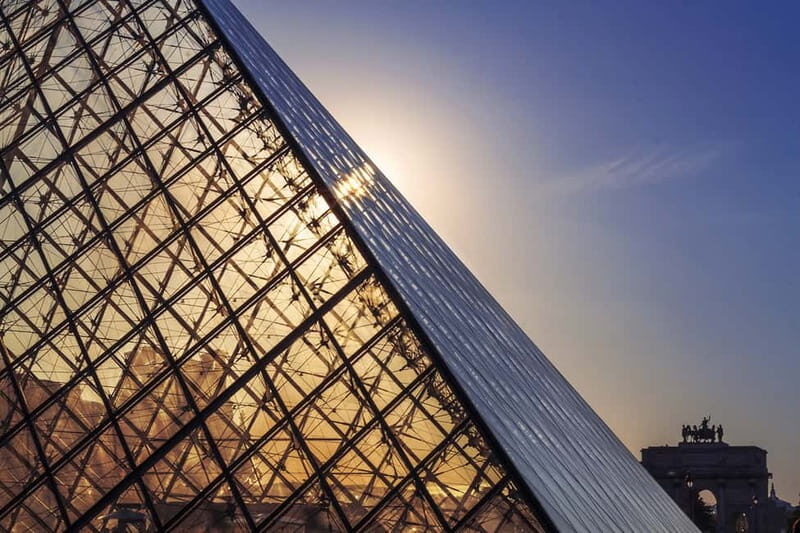 Louvre Museum: Mona Lisa Without the Crowds Last Entry Tour - Key Points