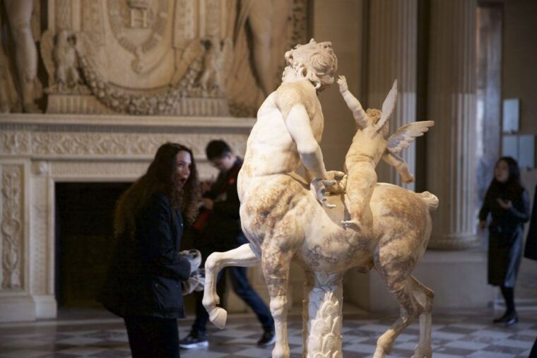 louvre-museum-mona-lisa-without-the-crowds-last-entry-tour