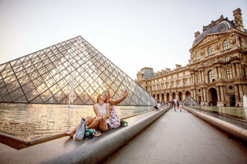 louvre-museum-skip-the-line-guided-tour-2