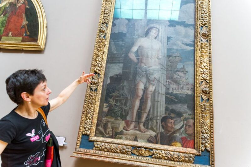 louvre-museum-skip-the-line-small-group-guided-tour