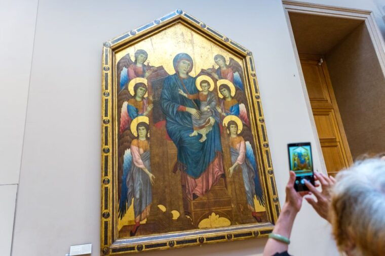 louvre-museum-skip-the-line-small-group-guided-tour