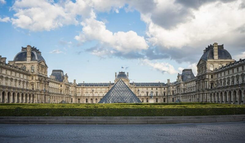 louvre-museum-timed-entrance-ticket-with-audio-guide