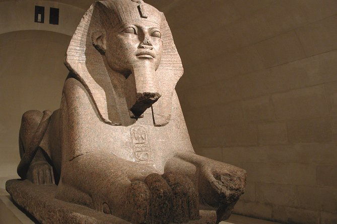 louvre-museum-with-small-group