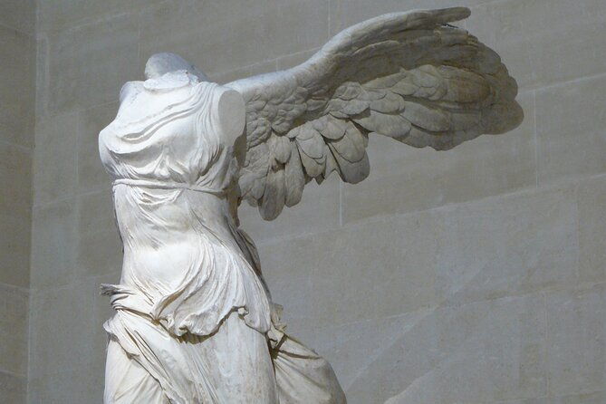 louvre-private-family-tour-with-da-vinci-treasure-hunt-entry-fees-included