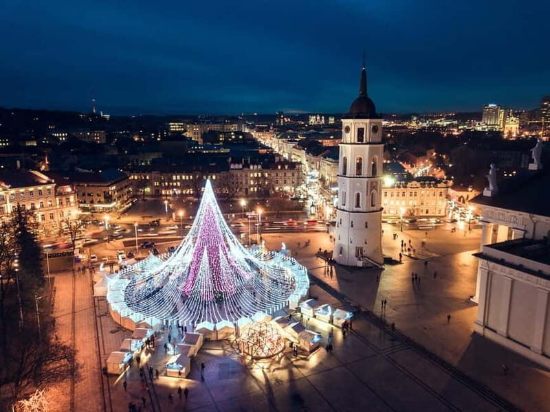 Lovely Walking Tour Around Vilnius During Christmas Time - The Value of a Guided Tour During the Holidays