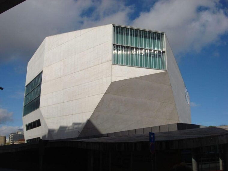 low-cost-private-porto-city-tour-with-wine-tasting-small-groups