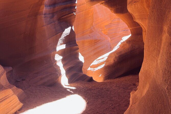 Lower Antelope Canyon General Guided Tour - The Crowds and Experience Balance