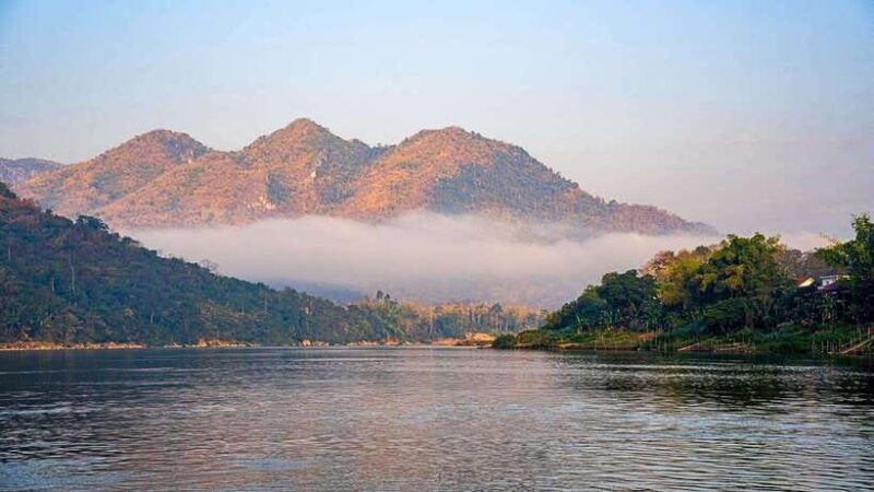 luang-prabang-2d-transfer-to-huay-xai-by-slow-boat
