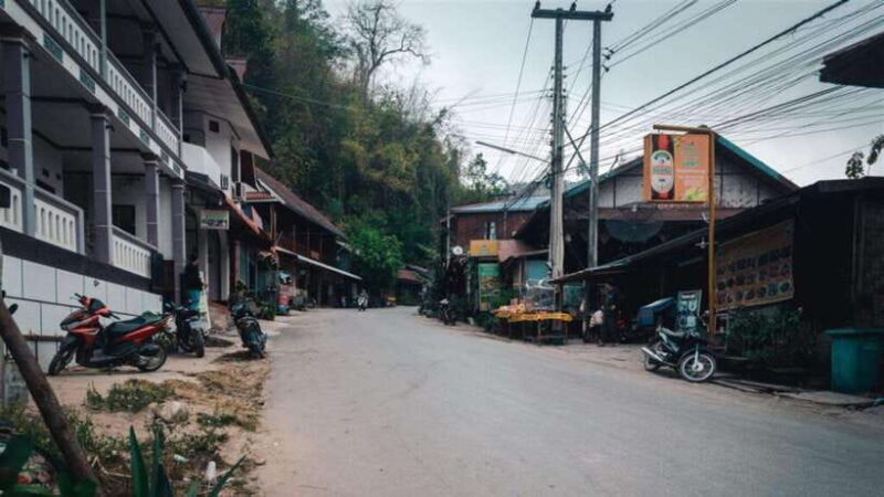 luang-prabang-2d-transfer-to-huay-xai-by-slow-boat