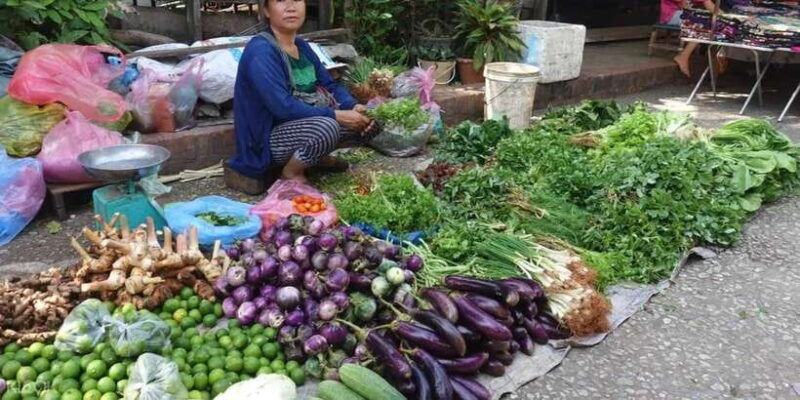 luang-prabang-foodie-walking-tour-monk-blessing