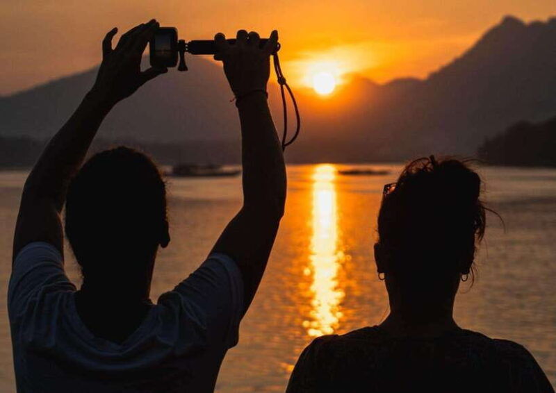 luang-prabang-mekong-river-sunset-dinner-cruise