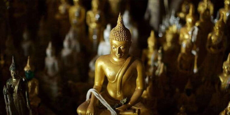 luang-prabang-pak-ou-caves-kuang-si-falls-day-trip