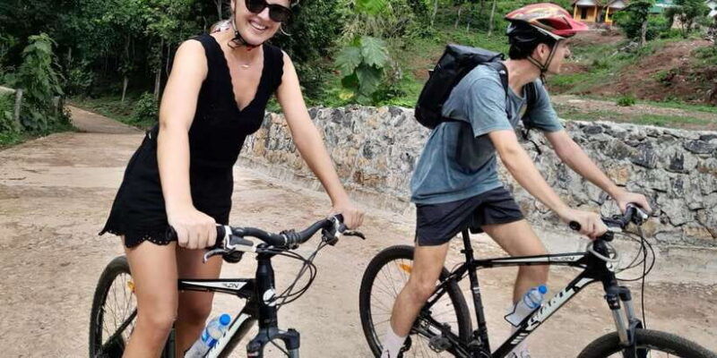luang-prabang-pottery-workshop-wat-chomphet-cycling-tour