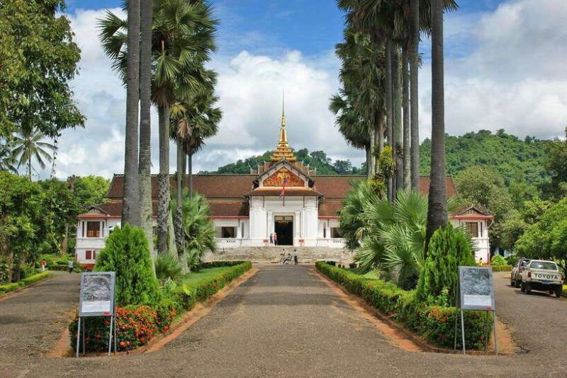 luang-prabang-private-full-day-tour-and-lunch