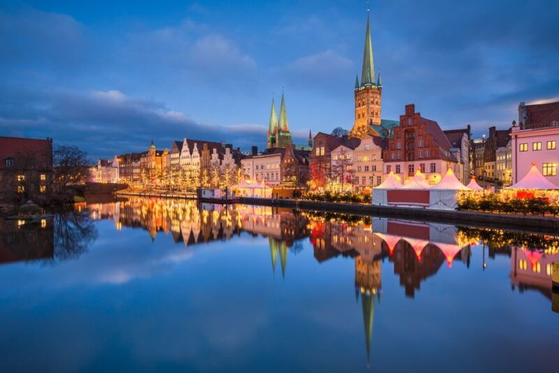 lubeck-christmas-market-and-historical-city-tour