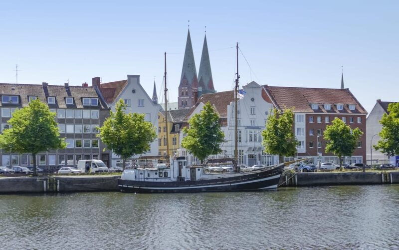 lubeck-express-walk-with-a-local