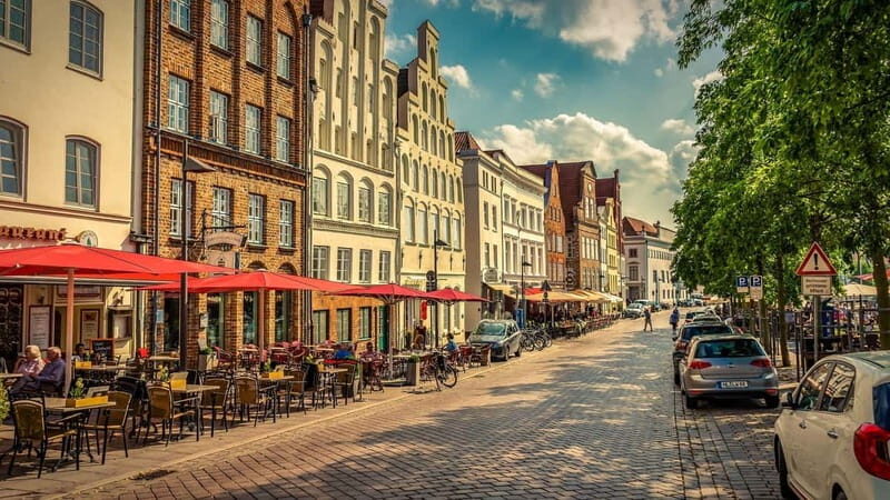 Lübeck: Private Christmas Market Tour - Key Points