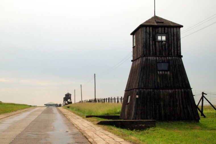 lublin-majdanek-small-group-tour-from-warsaw-with-lunch