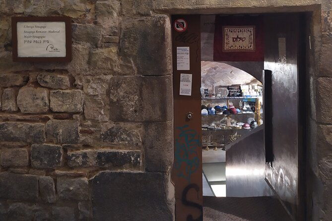 lucas-hidden-old-barcelona-the-gothic-and-el-born-tour