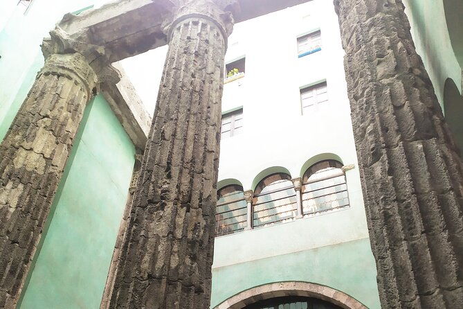 lucas-hidden-old-barcelona-the-gothic-and-el-born-tour