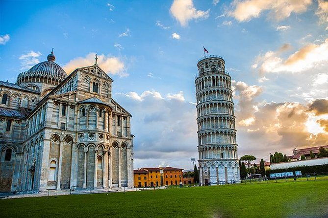 lucca-and-pisa-day-tour-from-rome-2