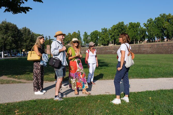 Lucca Aperitivo evening walk with food and wine for Small Groups - Frequently Asked Questions