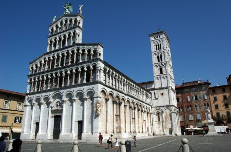 lucca-self-guided-tour-by-bike