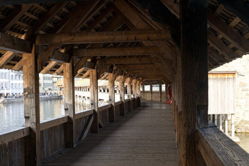 Lucerne - Old Town private walking Tour - Key Points