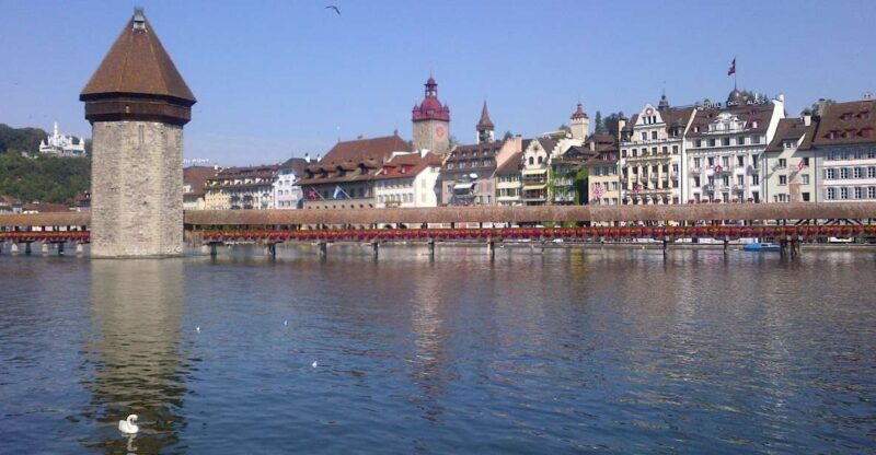 Lucerne small group walking tour and Lake Cruise from Zürich - Key Points