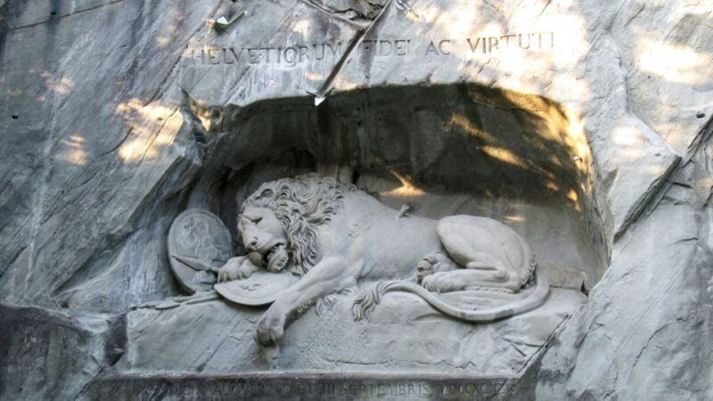 Lucernes Art and Culture revealed by a Local - The Value of a Local-Led Art Tour in Lucerne