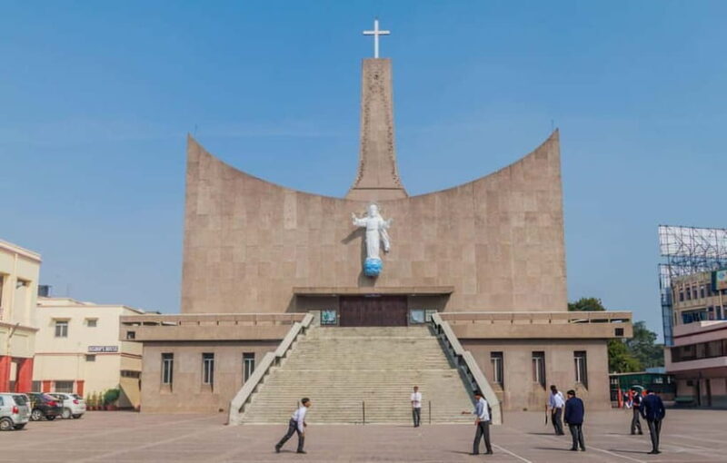 Lucknow Colonial Heritage Walk: Guided Tour by Foot - FAQ