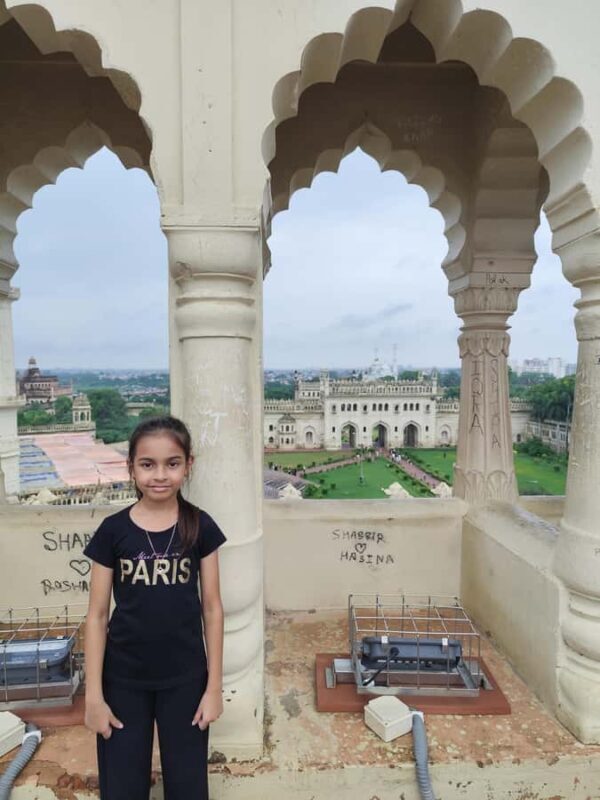 Lucknow: Heritage Walking Tour with Refreshments - The Food and Craft Highlights