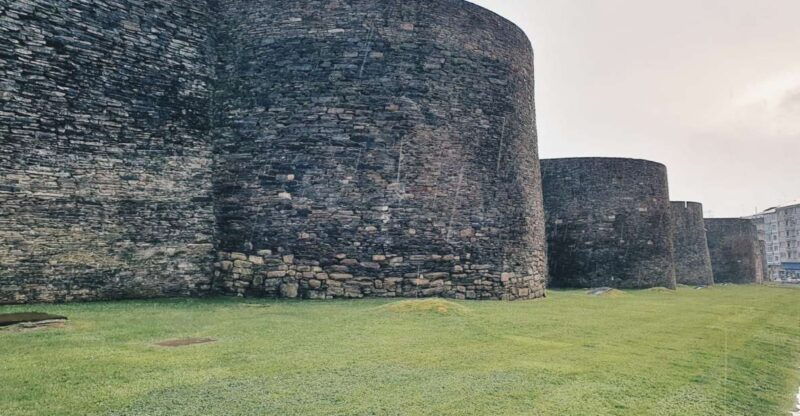 lugo-private-guided-walking-tour