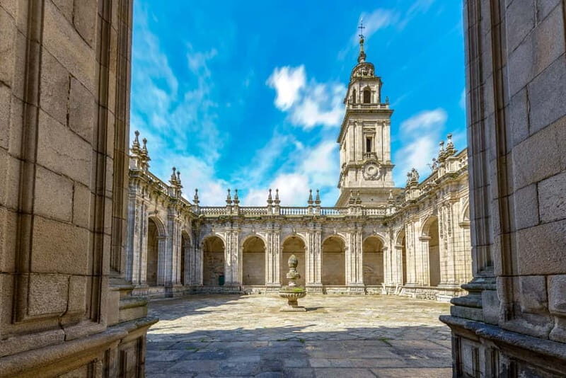 Lugo: St. Mary's Cathedral Guided Tour "Walk in the clouds" - Exploring Lugo Cathedral: An Architectural and Historical Treasure